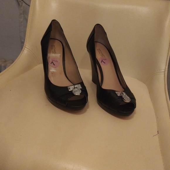 Black MK (wedges) heels - Picture 1 of 3